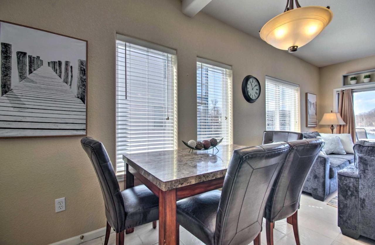 Lakefront Ozark Condo With Views And Boat Slip! Lake Ozark Extérieur photo