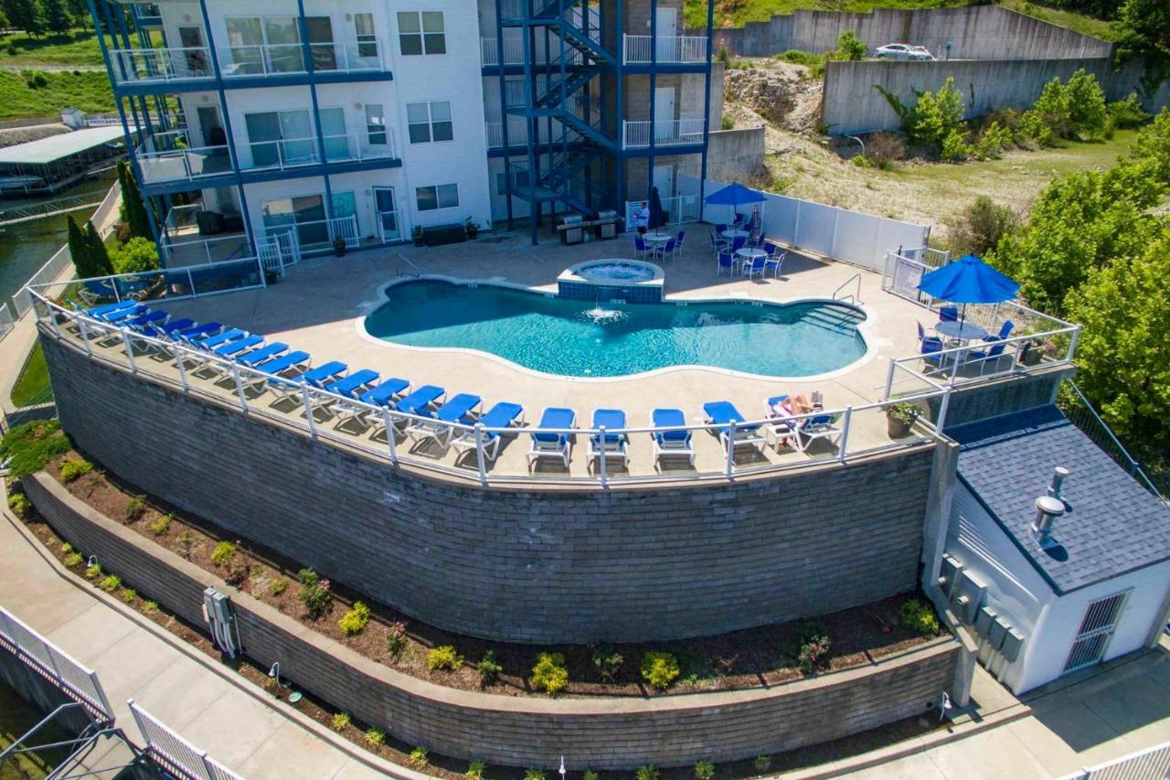 Lakefront Ozark Condo With Views And Boat Slip! Lake Ozark Extérieur photo