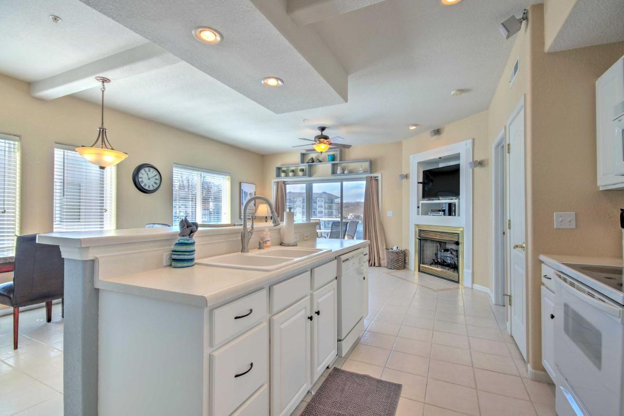 Lakefront Ozark Condo With Views And Boat Slip! Lake Ozark Extérieur photo